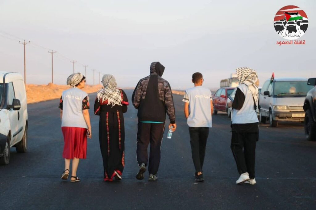 صور من تخييم قافلة الصمود على مداخل مدينة سرت الليبيةالقادمة من تونس في اتجاه معبر رفح