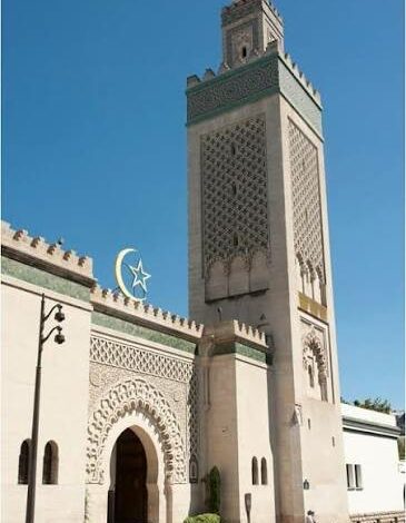 مسجد باريس صورة تقريبية